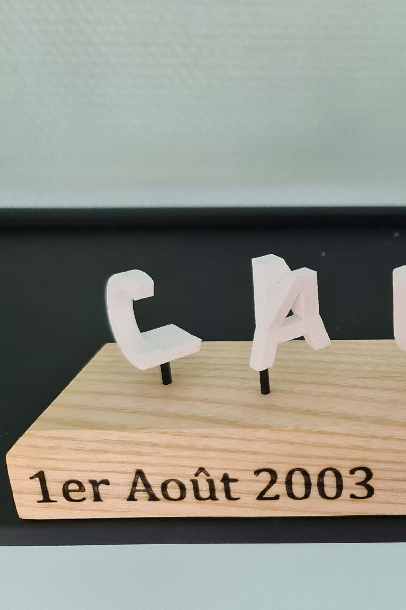 Je cherche un cadeau - illusion d'optique pour deux prénoms